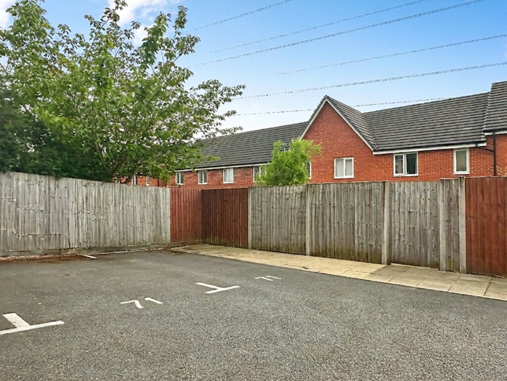 Sandiacre Avenue, Tunstall, Stoke-on-Trent, ST6 5DJ