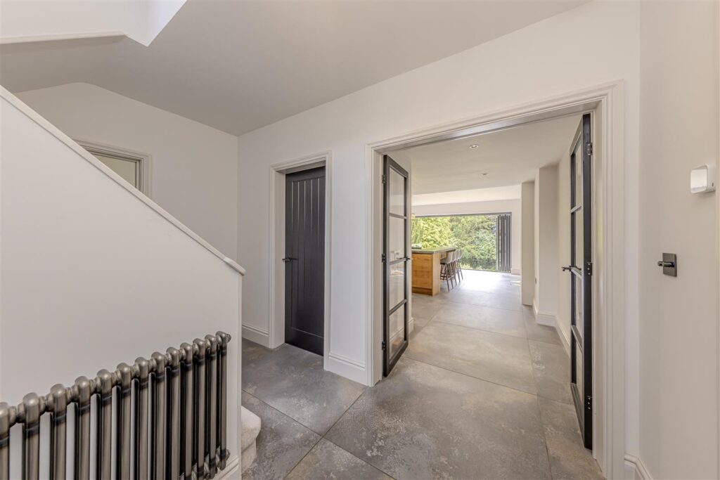 Marlborough Drive, Macclesfield, Cheshire, SK10 2JX