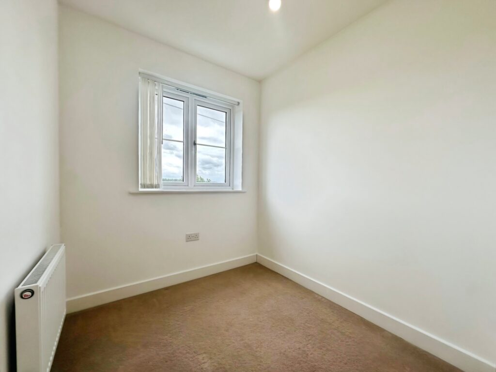 Sandiacre Avenue, Tunstall, Stoke-on-Trent, ST6 5DJ