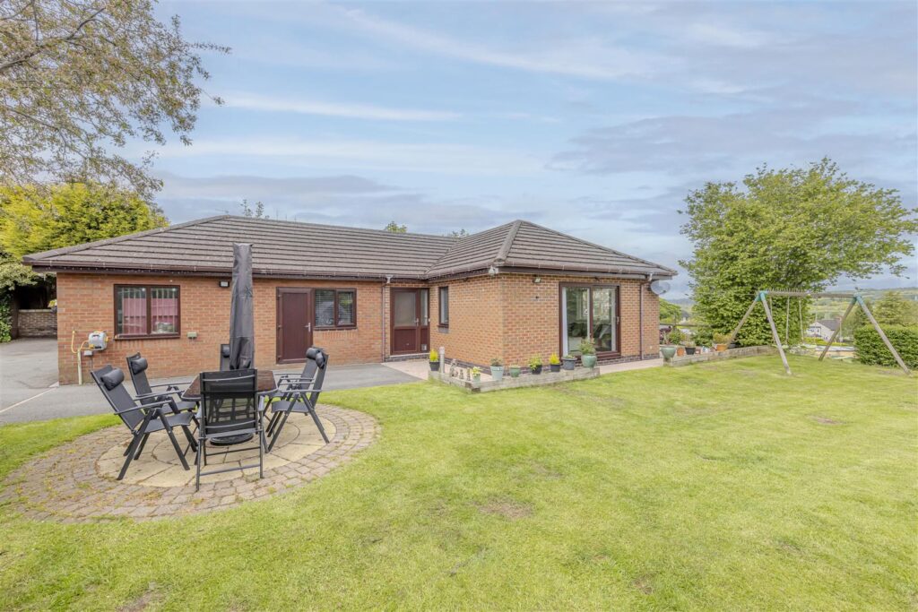 Woodland Avenue, Norton Green, ST6 8NE