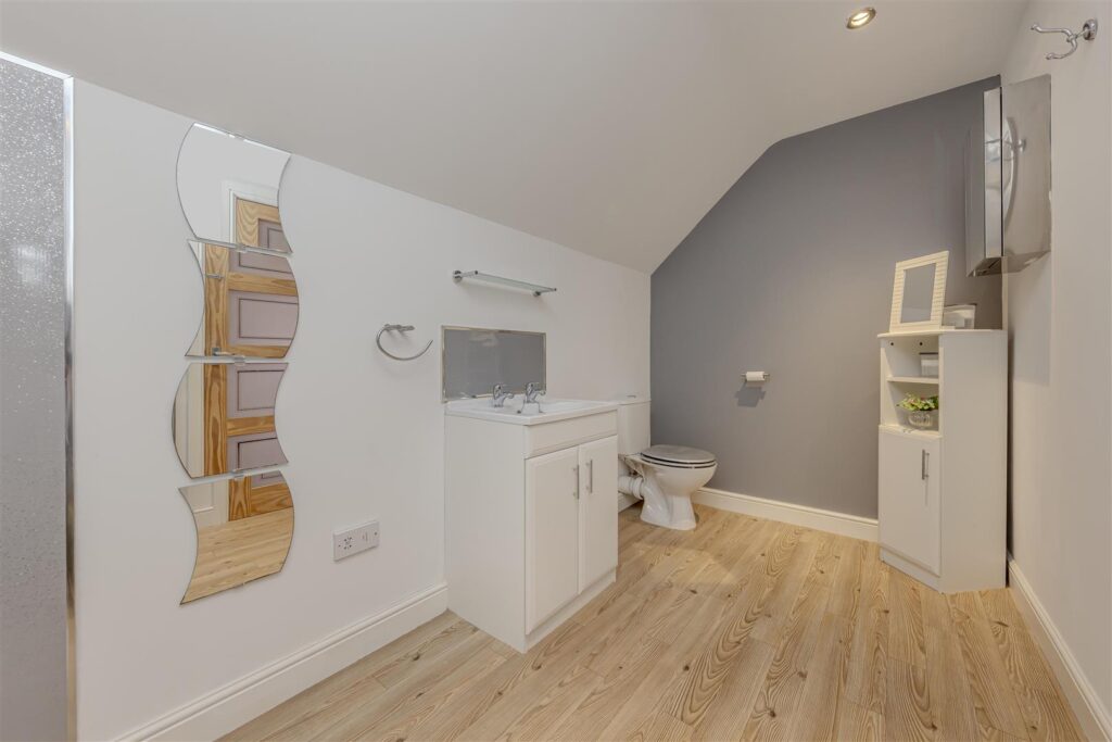 Woodland Avenue, Norton Green, ST6 8NE