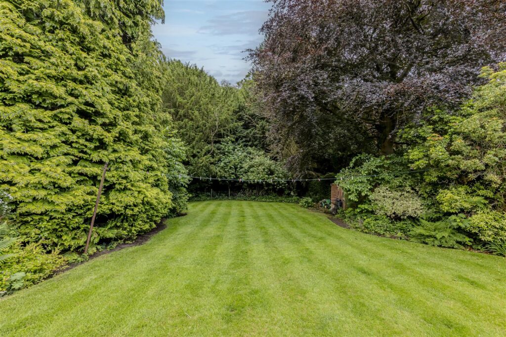 Marlborough Drive, Macclesfield, Cheshire, SK10 2JX