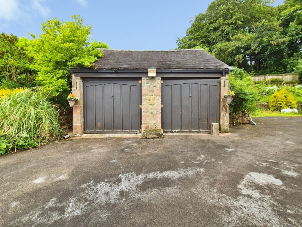 Upper Hulme, Nr Leek, Staffordshire, ST13 8TY