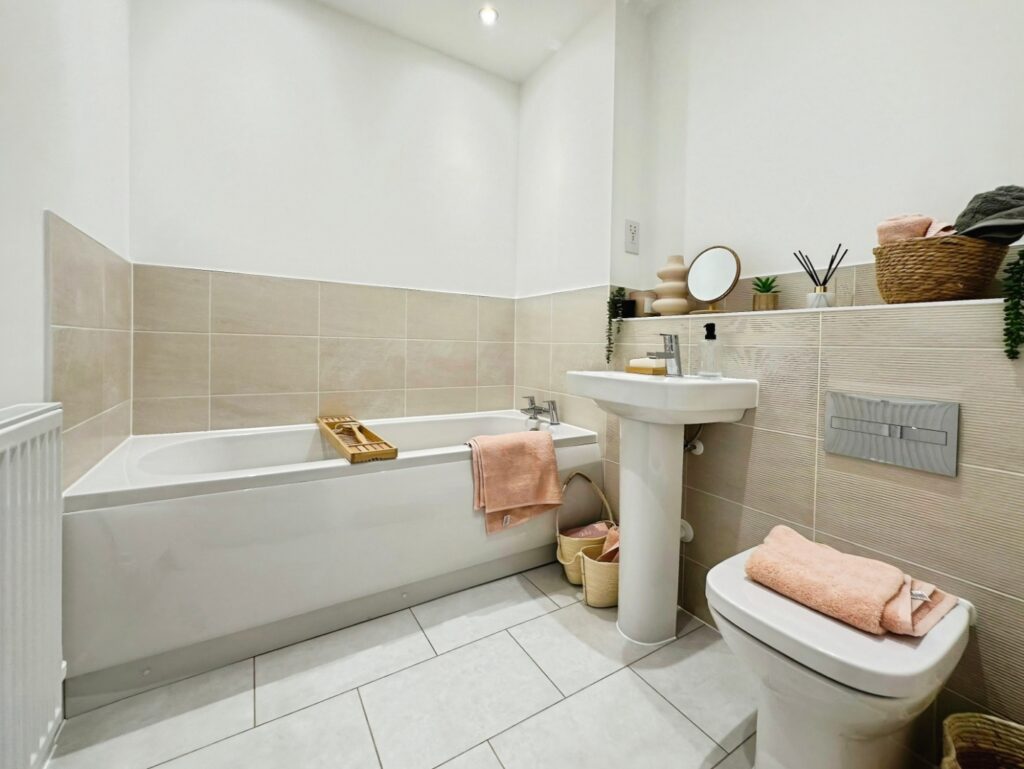 The Crescent, Meir, Stoke on Trent, ST3 6HR