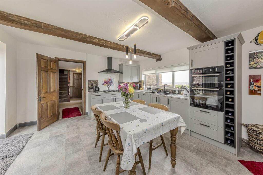 Buxton Road, Upper Hulme, Staffordshire, ST13 8UH
