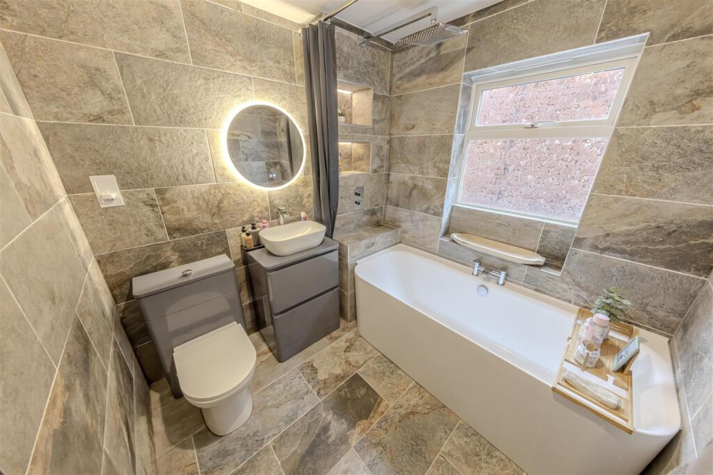 Balmoral Drive, Cheadle, Staffordshire, ST10 1WB