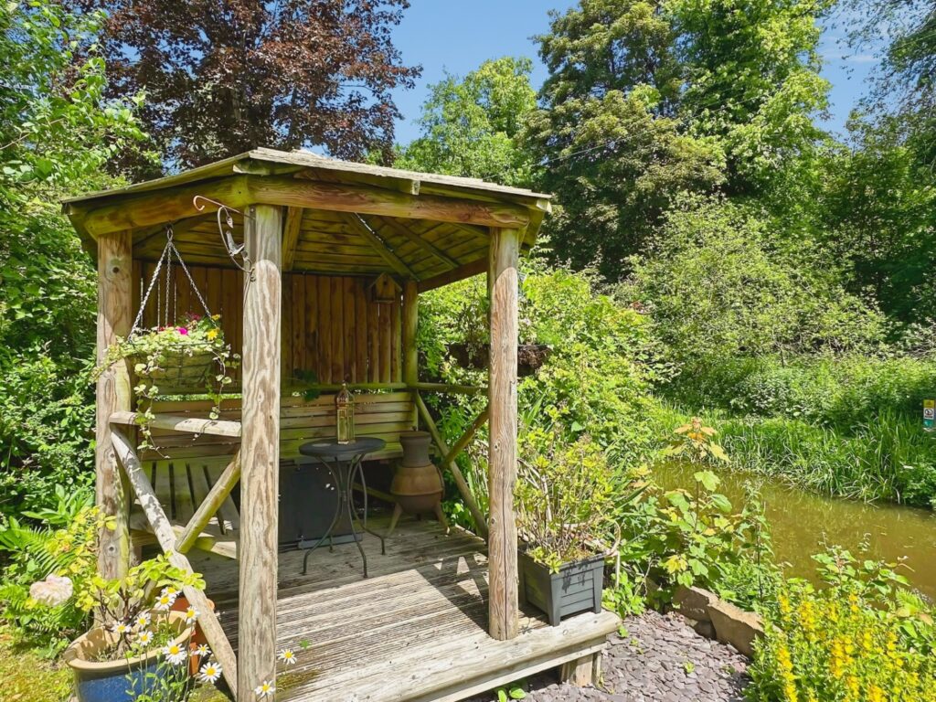 Basford Bridge Terrace, Cheddleton, Staffordshire, ST13 7EG
