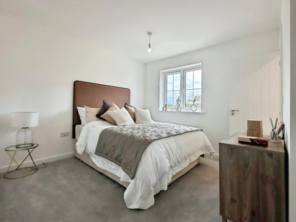 The Crescent, Meir, Stoke on Trent, ST3 6HR