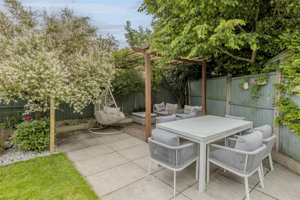 Balmoral Drive, Cheadle, Staffordshire, ST10 1WB