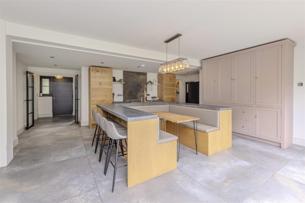 Marlborough Drive, Macclesfield, Cheshire, SK10 2JX
