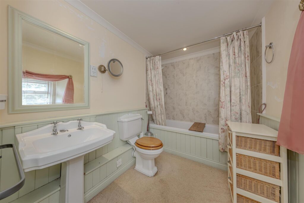 Hulme End, Staffordshire, SK17 0EY