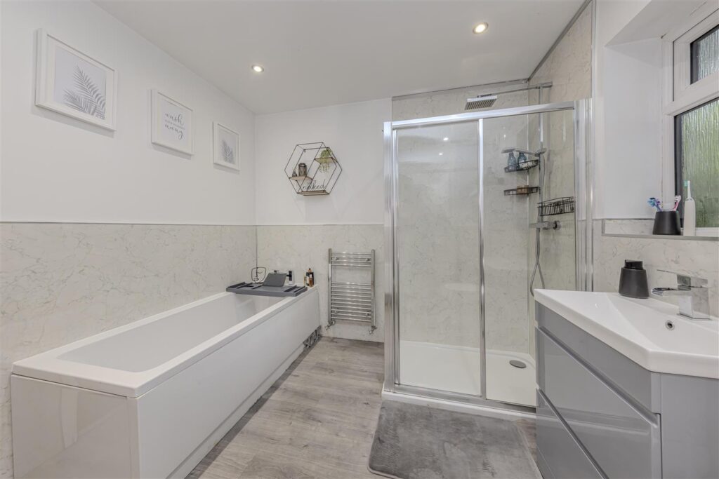 Woodland Avenue, Norton Green, ST6 8NE