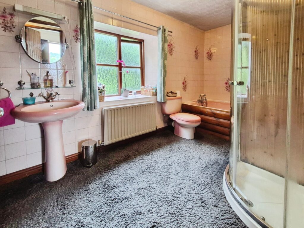 Upper Hulme, Nr Leek, Staffordshire, ST13 8TY