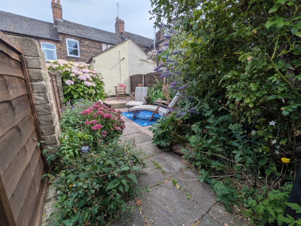 Flatts Road, Norton, Staffordshire, ST6 8JB