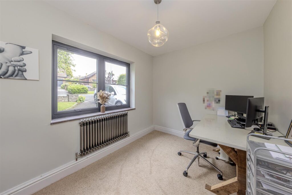 Marlborough Drive, Macclesfield, Cheshire, SK10 2JX