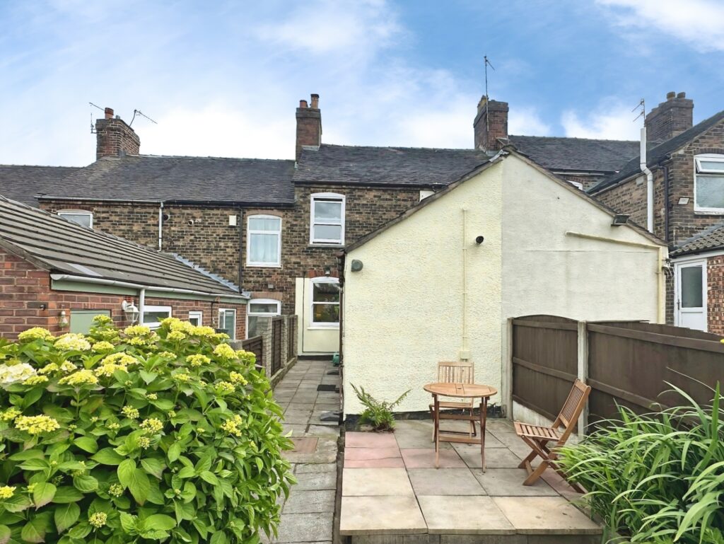 Flatts Road, Norton, Staffordshire, ST6 8JB