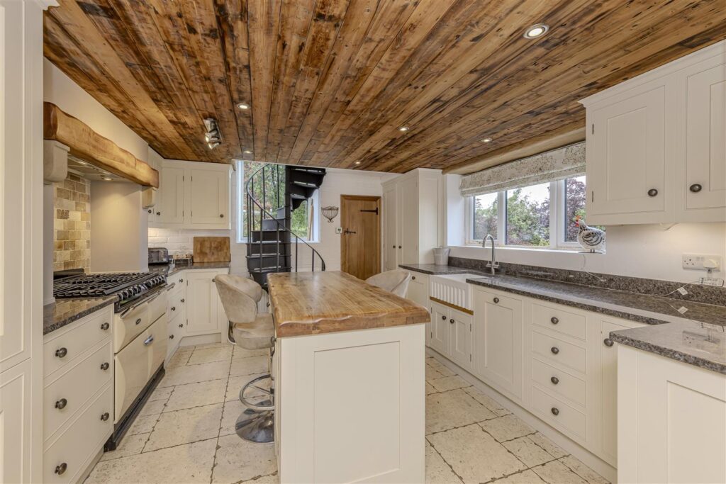 Hot Lane, Biddulph Moor, Staffordshire, ST8 7JS