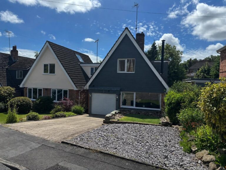 Hampshire Close, Endon, Staffordshire, ST9 9HU