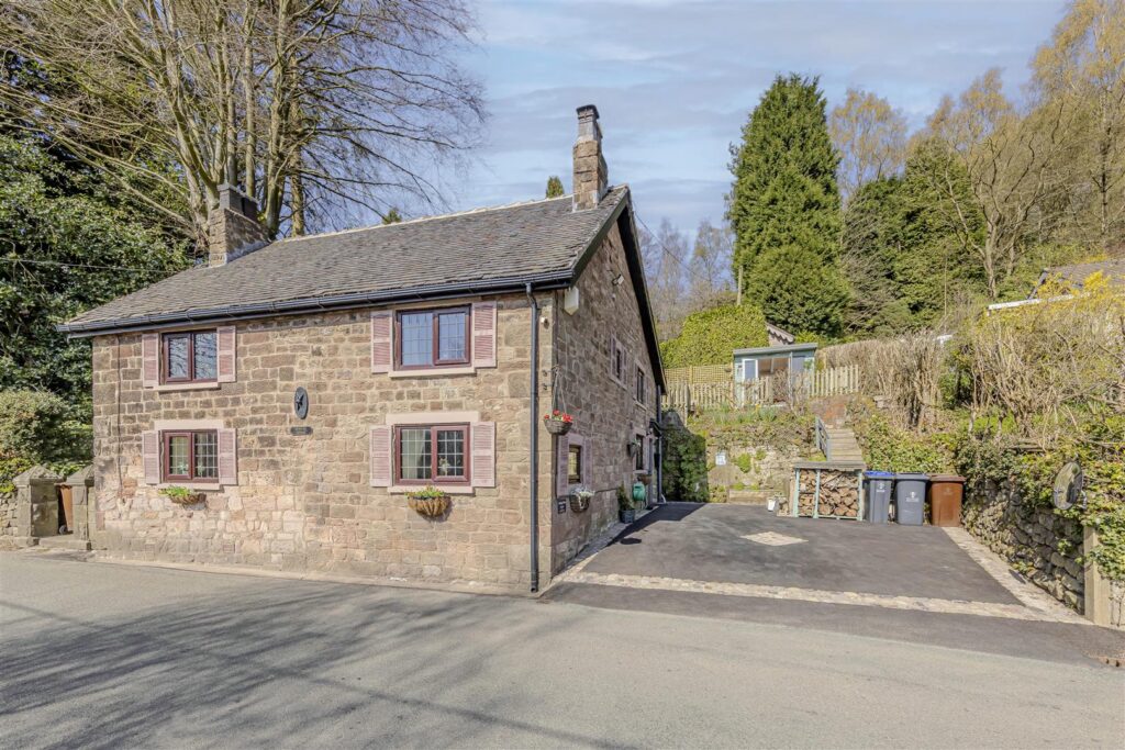 Dunwood Lane, Rudyard, Staffordshire, ST13 8RG