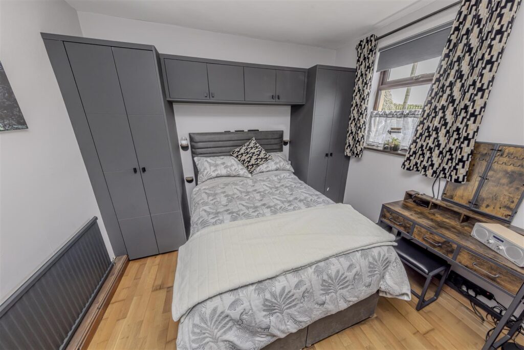 Buxton Road, Upper Hulme, Staffordshire, ST13 8UH