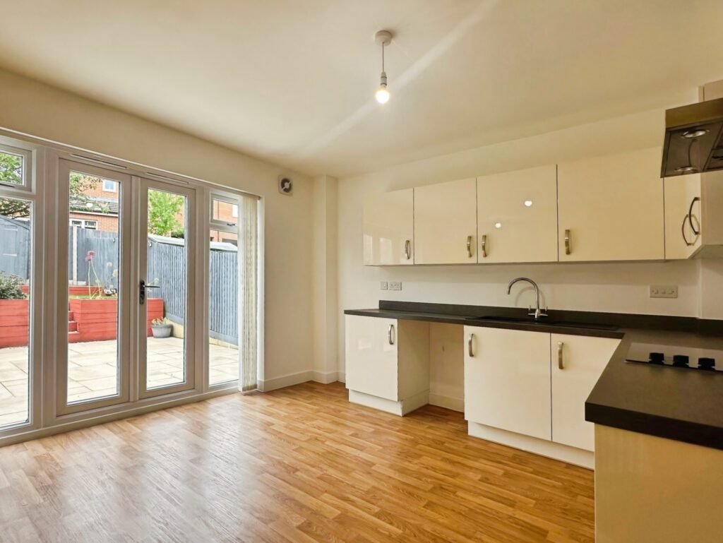 Sandiacre Avenue, Tunstall, Stoke-on-Trent, ST6 5DJ