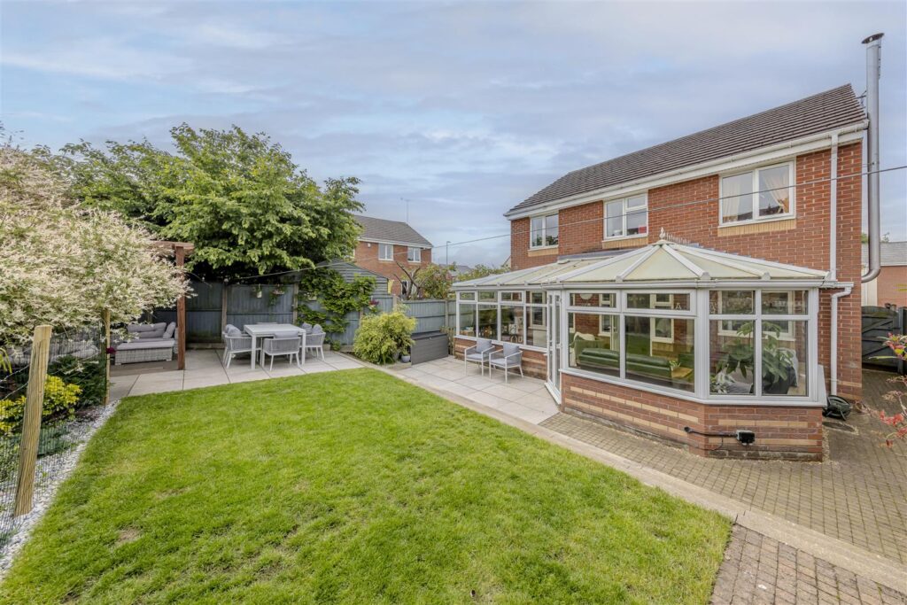 Balmoral Drive, Cheadle, Staffordshire, ST10 1WB