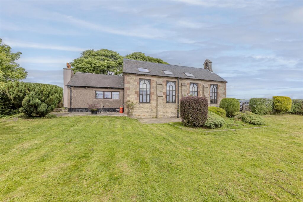 Buxton Road, Upper Hulme, Staffordshire, ST13 8UH