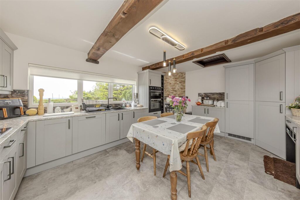 Buxton Road, Upper Hulme, Staffordshire, ST13 8UH