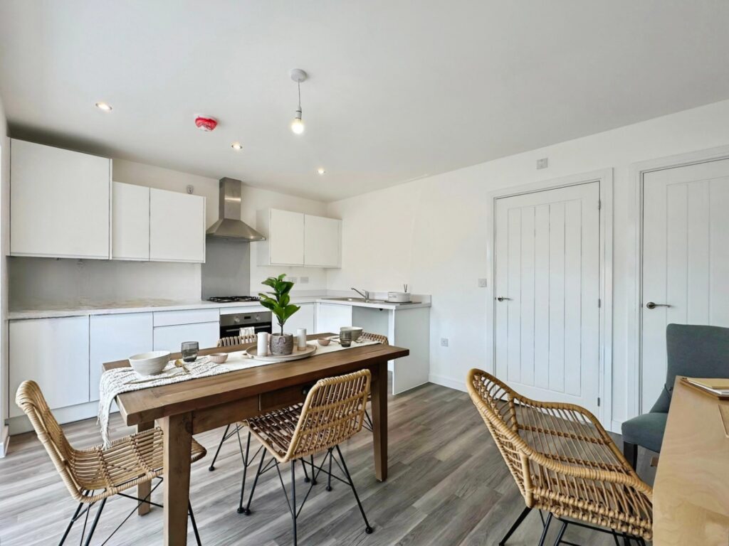 The Crescent, Meir, Stoke on Trent, ST3 6HR