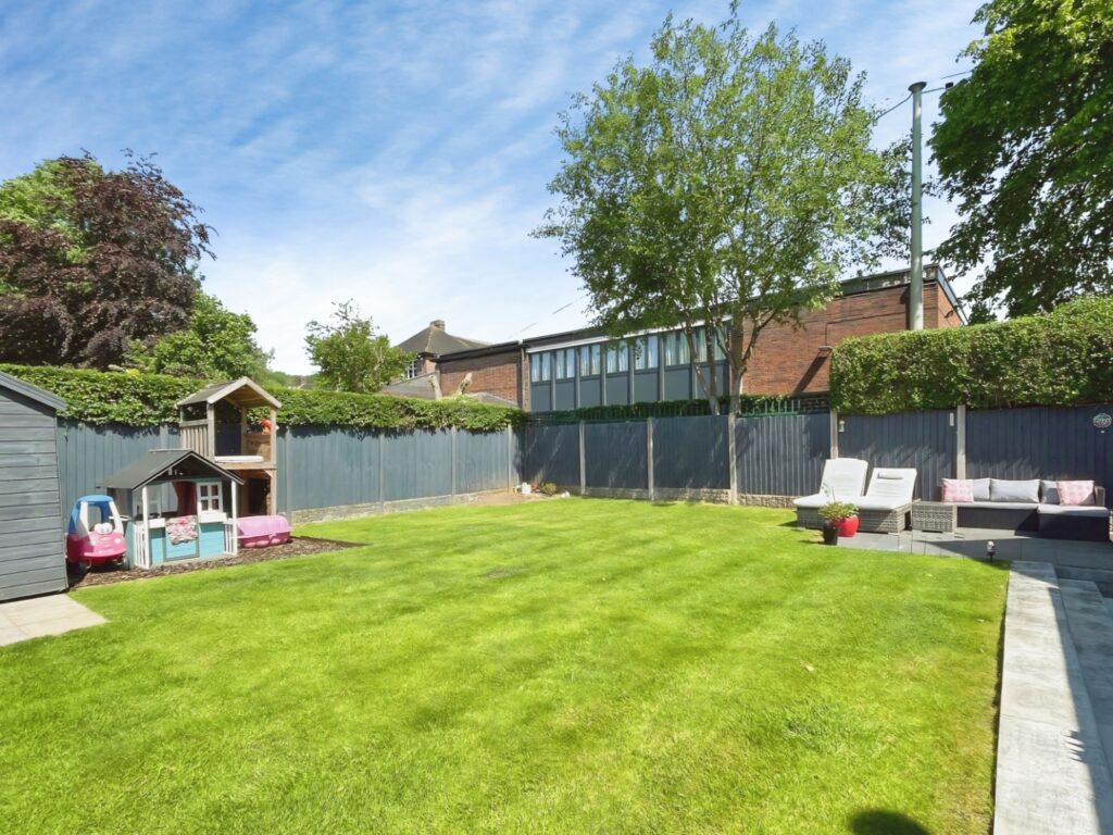 Leek Road, Endon, Staffordshire, ST9 9EF