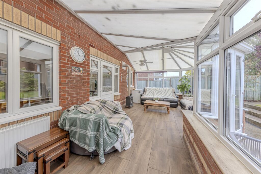 Balmoral Drive, Cheadle, Staffordshire, ST10 1WB