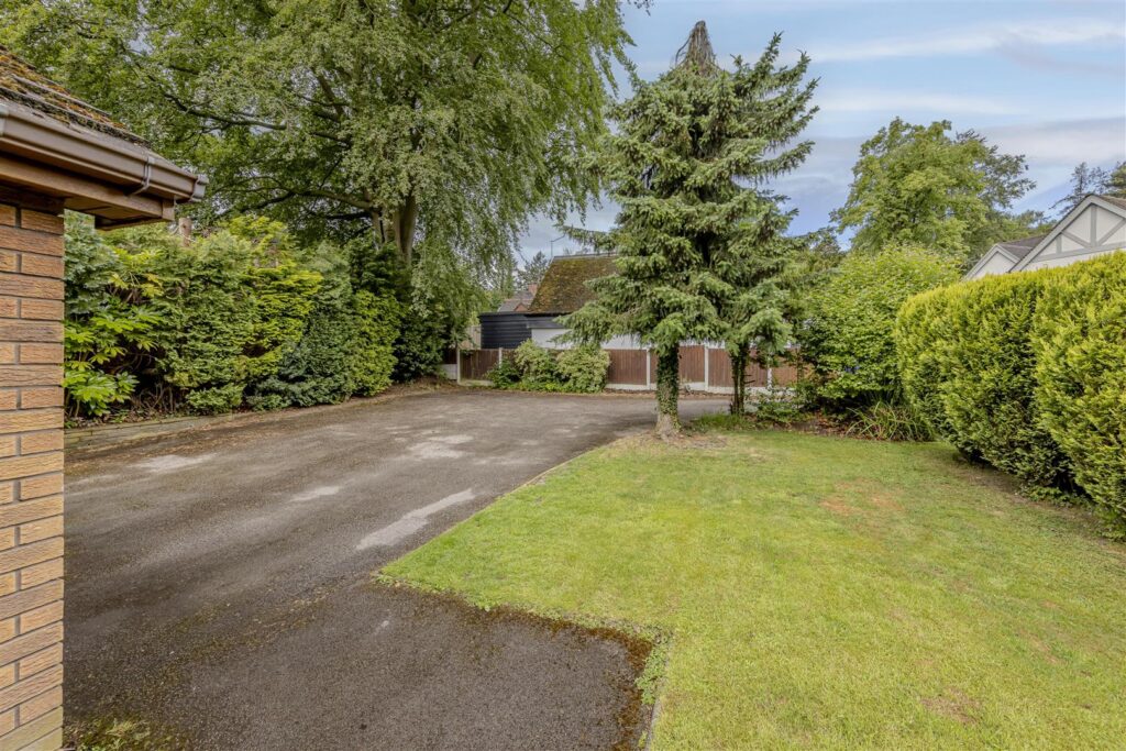 Clay Lake, Endon, Staffordshire, ST9 9BU