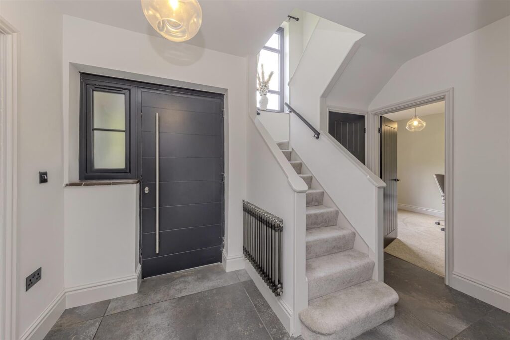 Marlborough Drive, Macclesfield, Cheshire, SK10 2JX