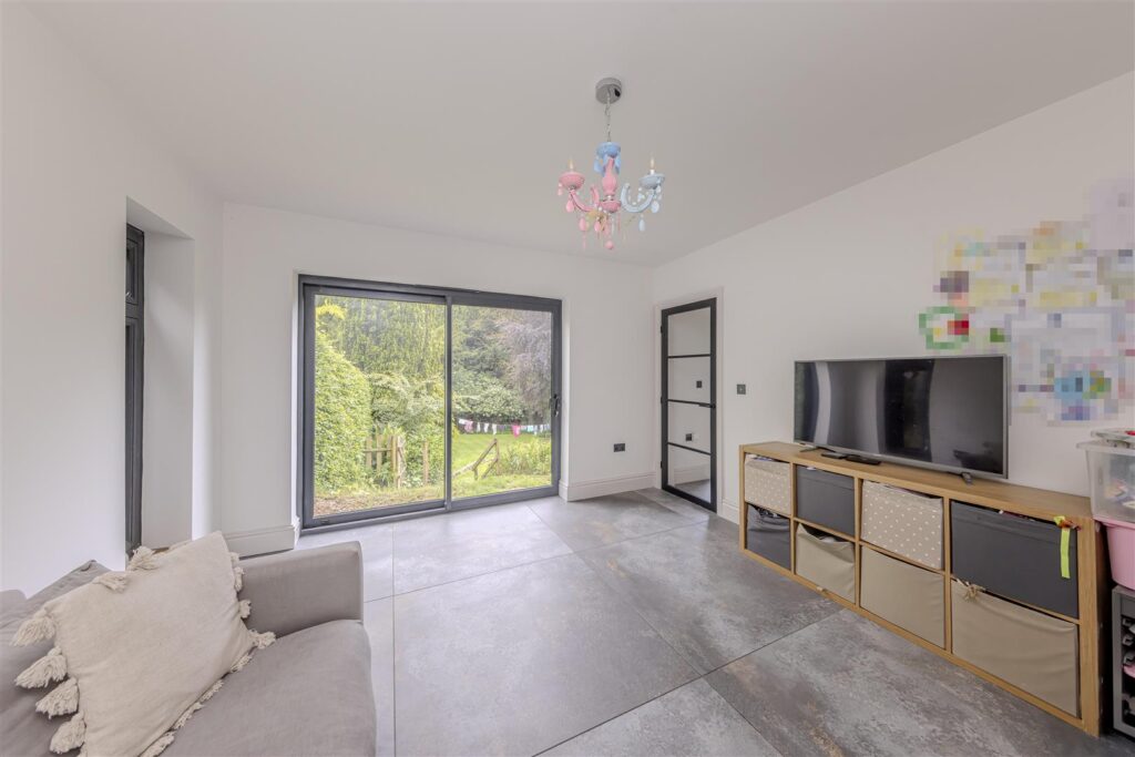 Marlborough Drive, Macclesfield, Cheshire, SK10 2JX