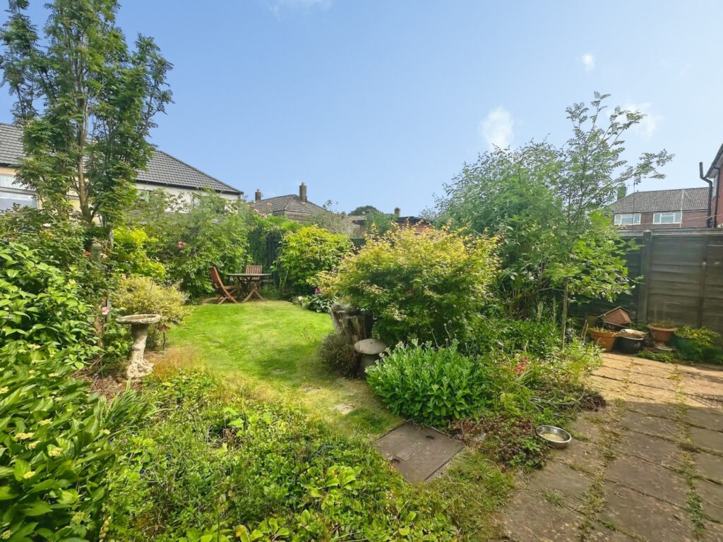 Priory Avenue, Leek, Staffordshire, ST13 6QJ
