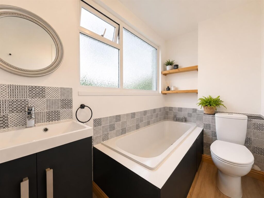Davenport Close, Leek, Staffordshire, ST13 8NU