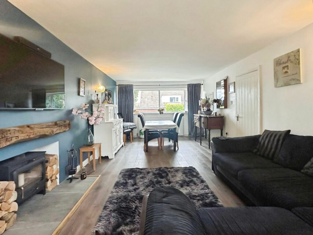 Davenport Close, Leek, Staffordshire, ST13 8NU