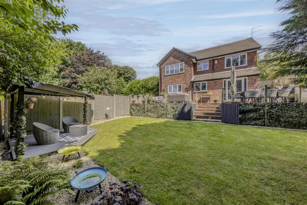 Radley Way, Werrington, Staffordshire, ST9 0JN