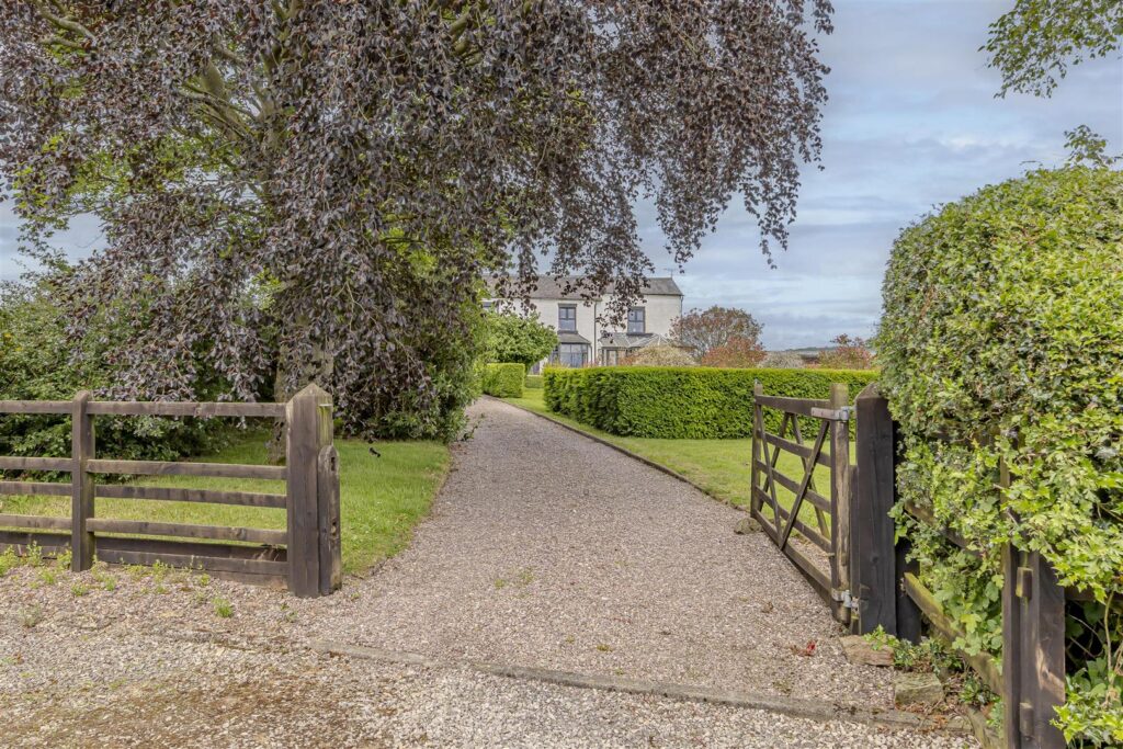 Dilhorne Road, Caverswall, Staffordshire, ST11 9EZ
