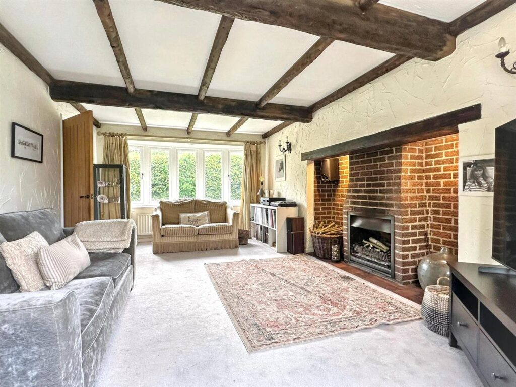 Whiston Eaves Lane, Whiston, Staffordshire, ST10 2JB
