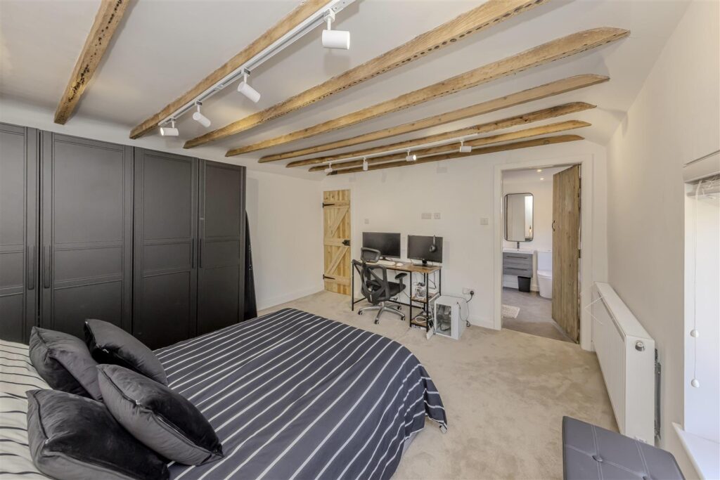 Windmill Hill, Rough Close, Staffrodshire, ST3 7PJ