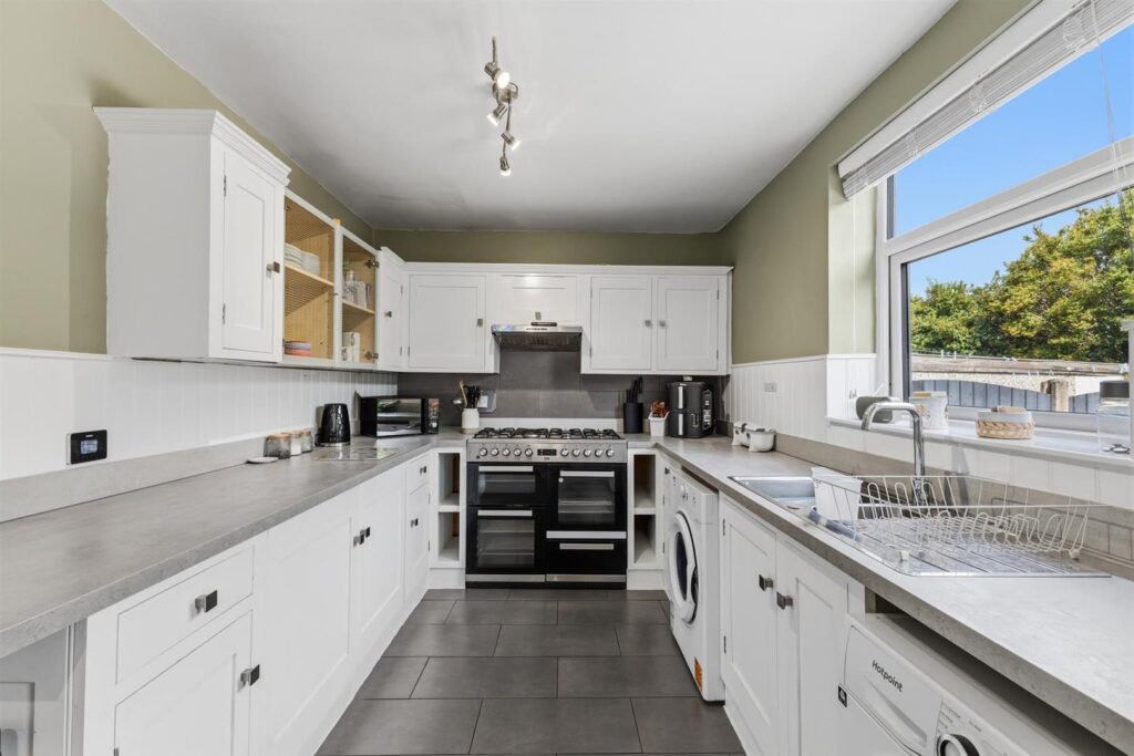 Argles Road, Leek, Staffordshire, ST13 6PQ