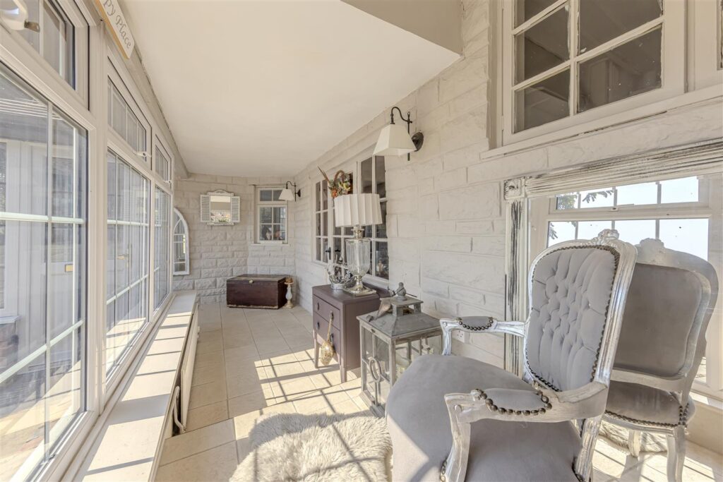 Windmill Hill, Rough Close, Staffrodshire, ST3 7PJ