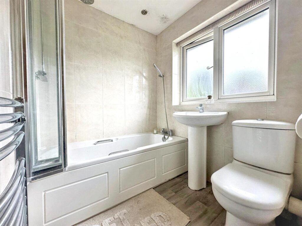 Whiston Eaves Lane, Whiston, Staffordshire, ST10 2JB