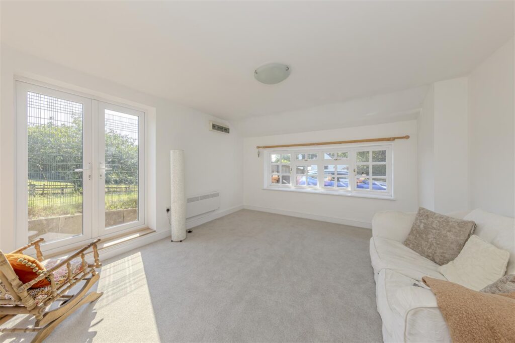 Windmill Hill, Rough Close, Staffrodshire, ST3 7PJ