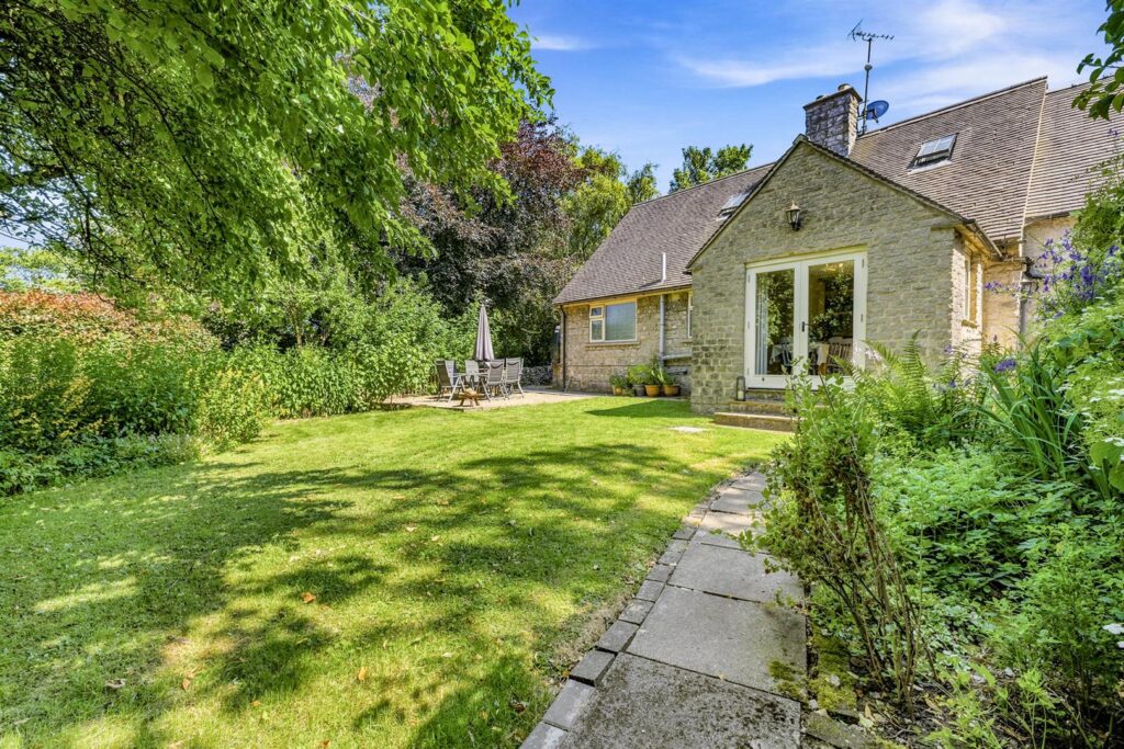 Wetton, Ashbourne, Derbyshire, DE6 2AF