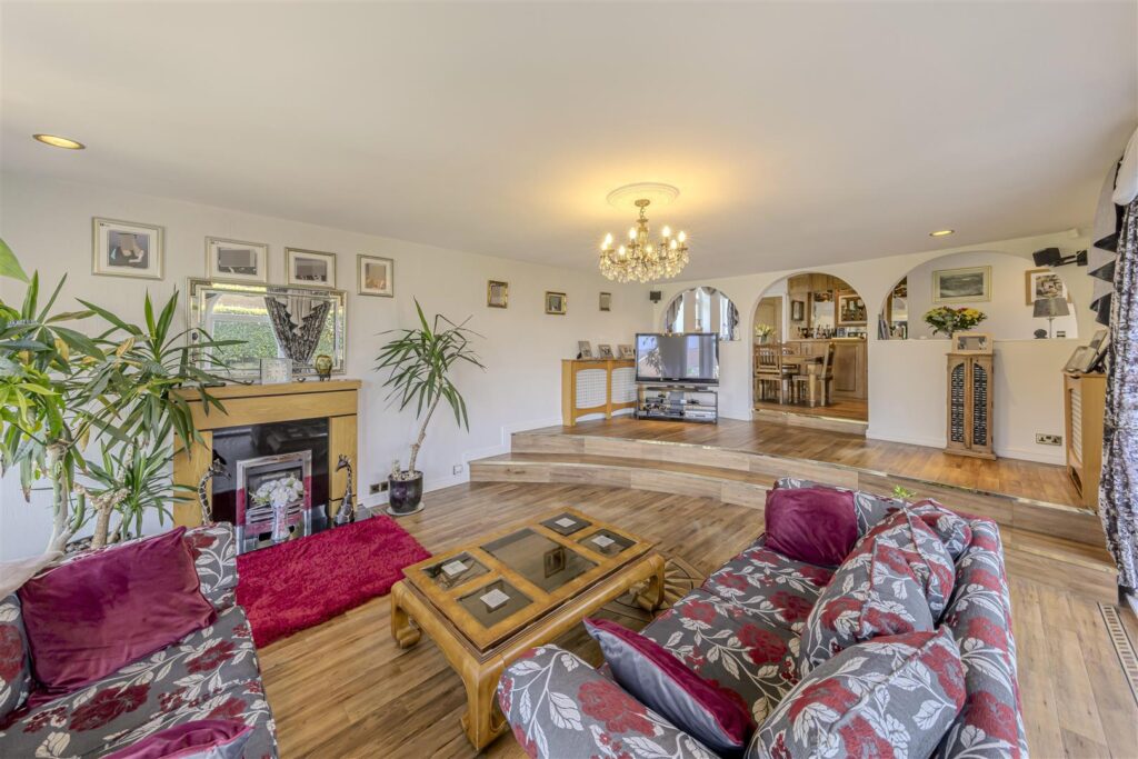 Woodstone Avenue, Endon, Staffordshire, ST9 9DL