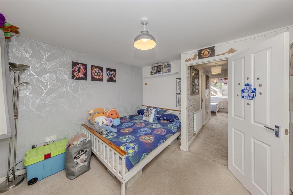 Robert Knox Way, Hartshill, Stoke-On-Trent, ST4 6FD