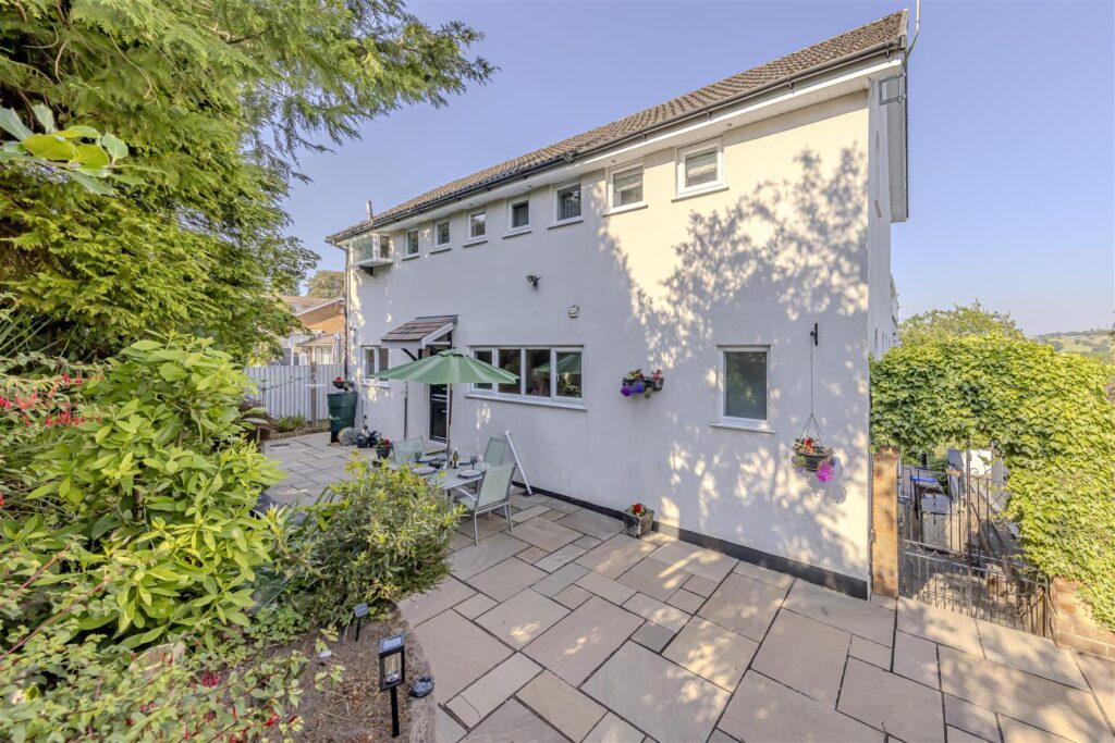 Woodstone Avenue, Endon, Staffordshire, ST9 9DL