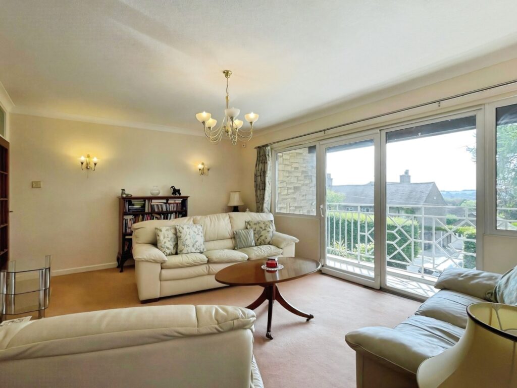 Mount Road, Leek, Staffordshire, ST13 6NQ